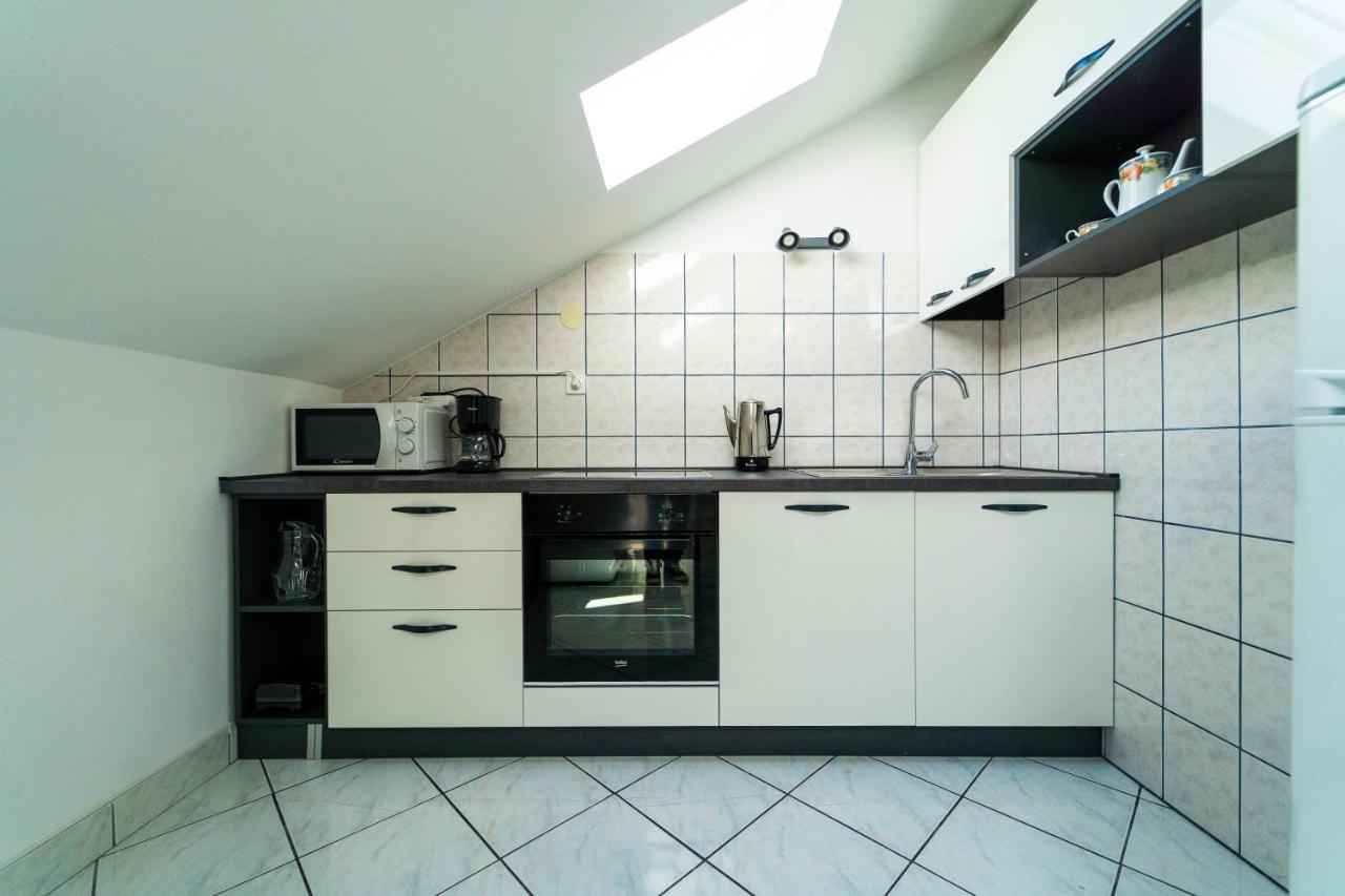Apartment Nada เพทรอซาเน ภายนอก รูปภาพ