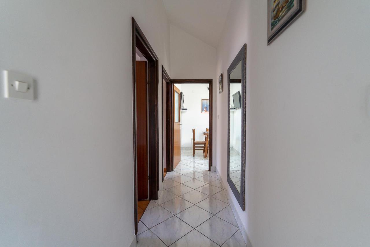 Apartment Nada เพทรอซาเน ภายนอก รูปภาพ
